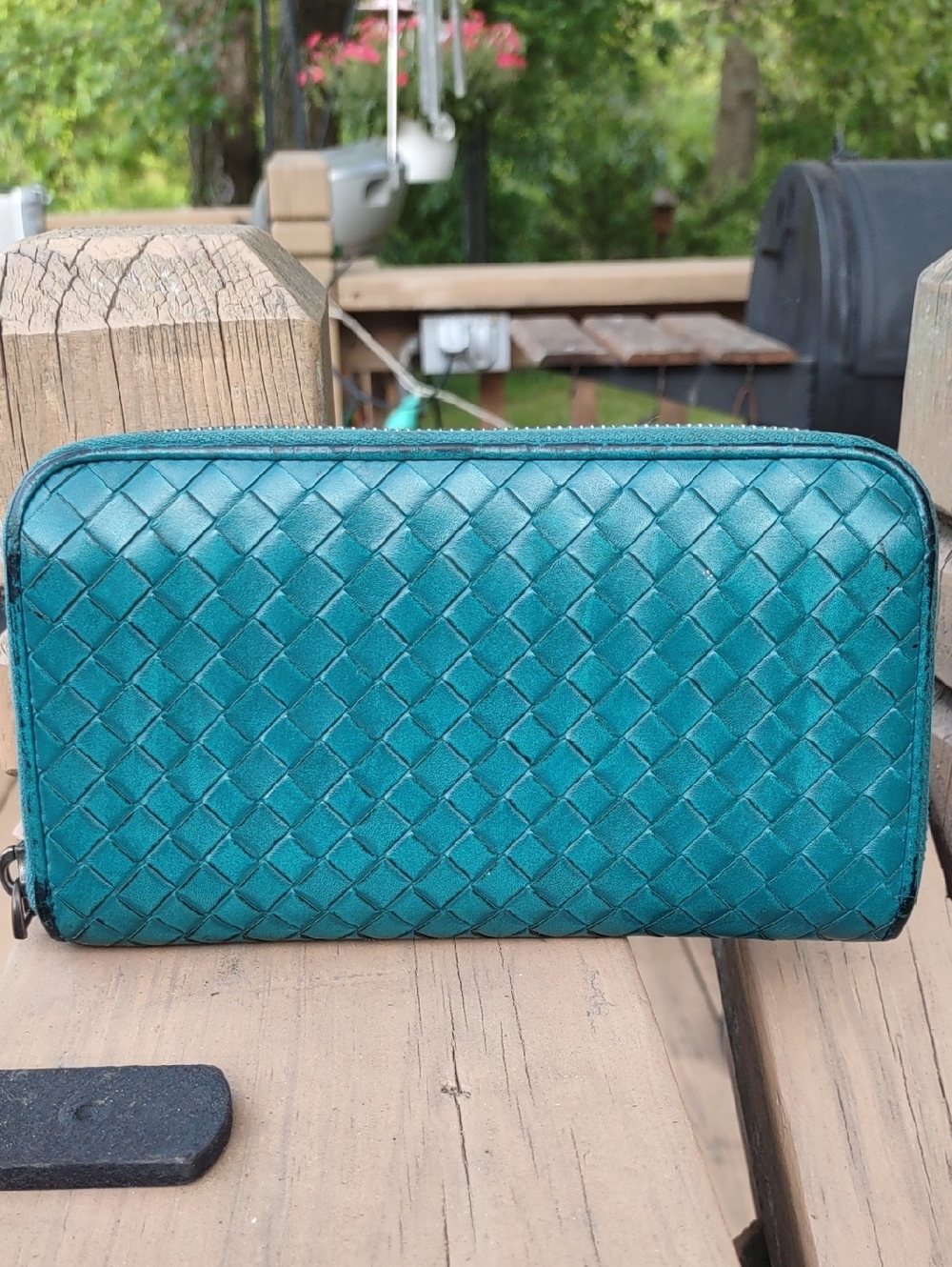 Bottaga Veneta Zip Around long Wallet.